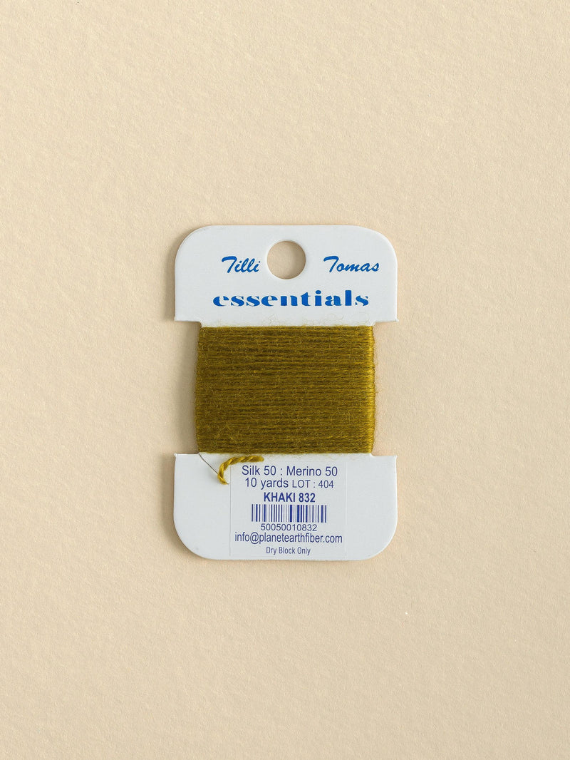 Essentials Khaki 832