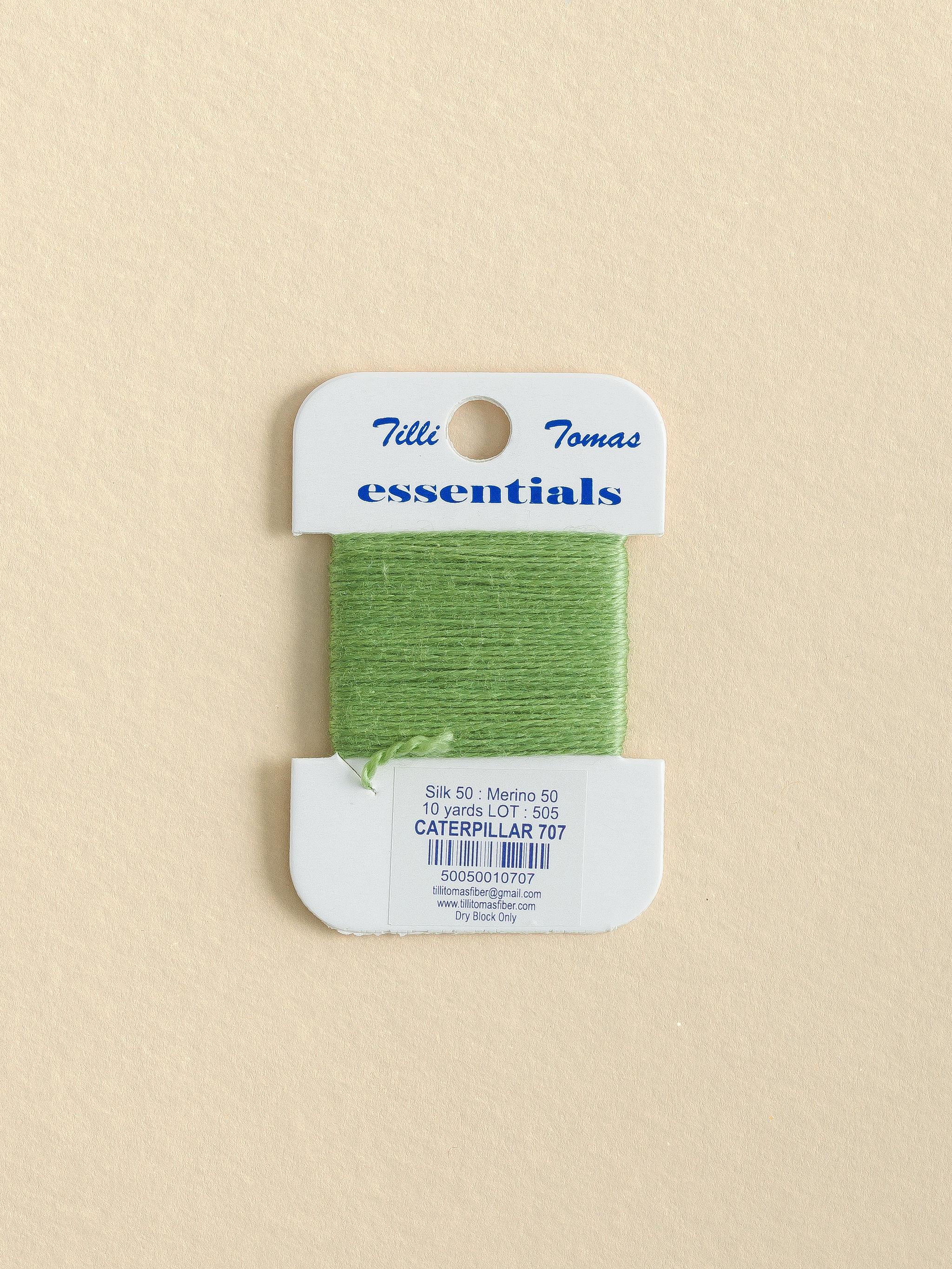 Essentials Caterpillar 707