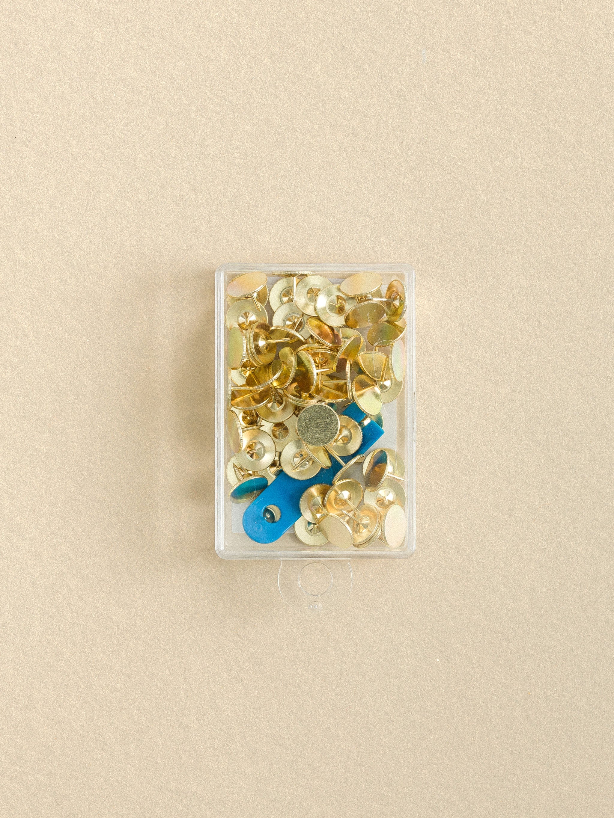 Clover Brass Thumbtacks