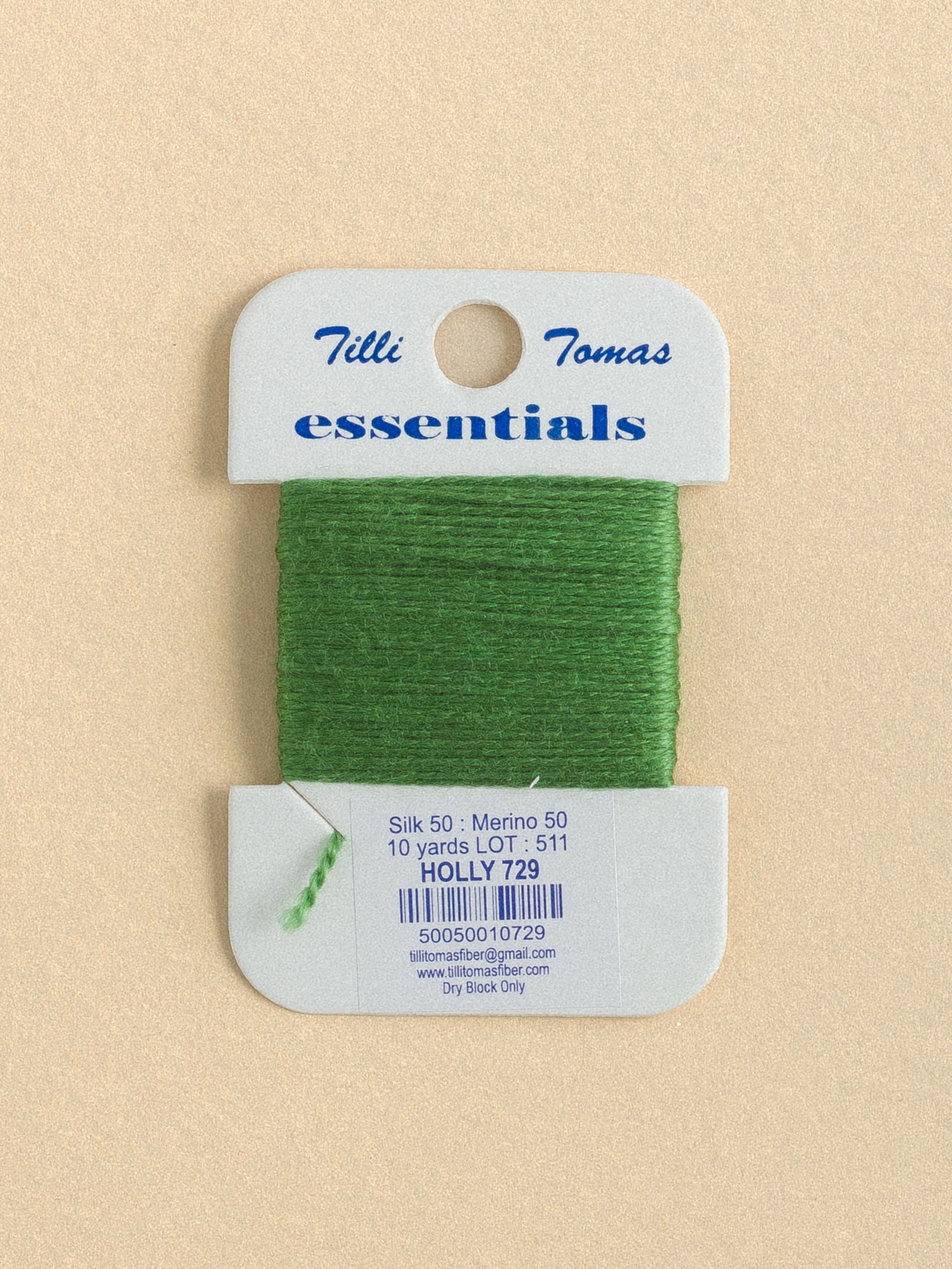 Essentials Holly 729