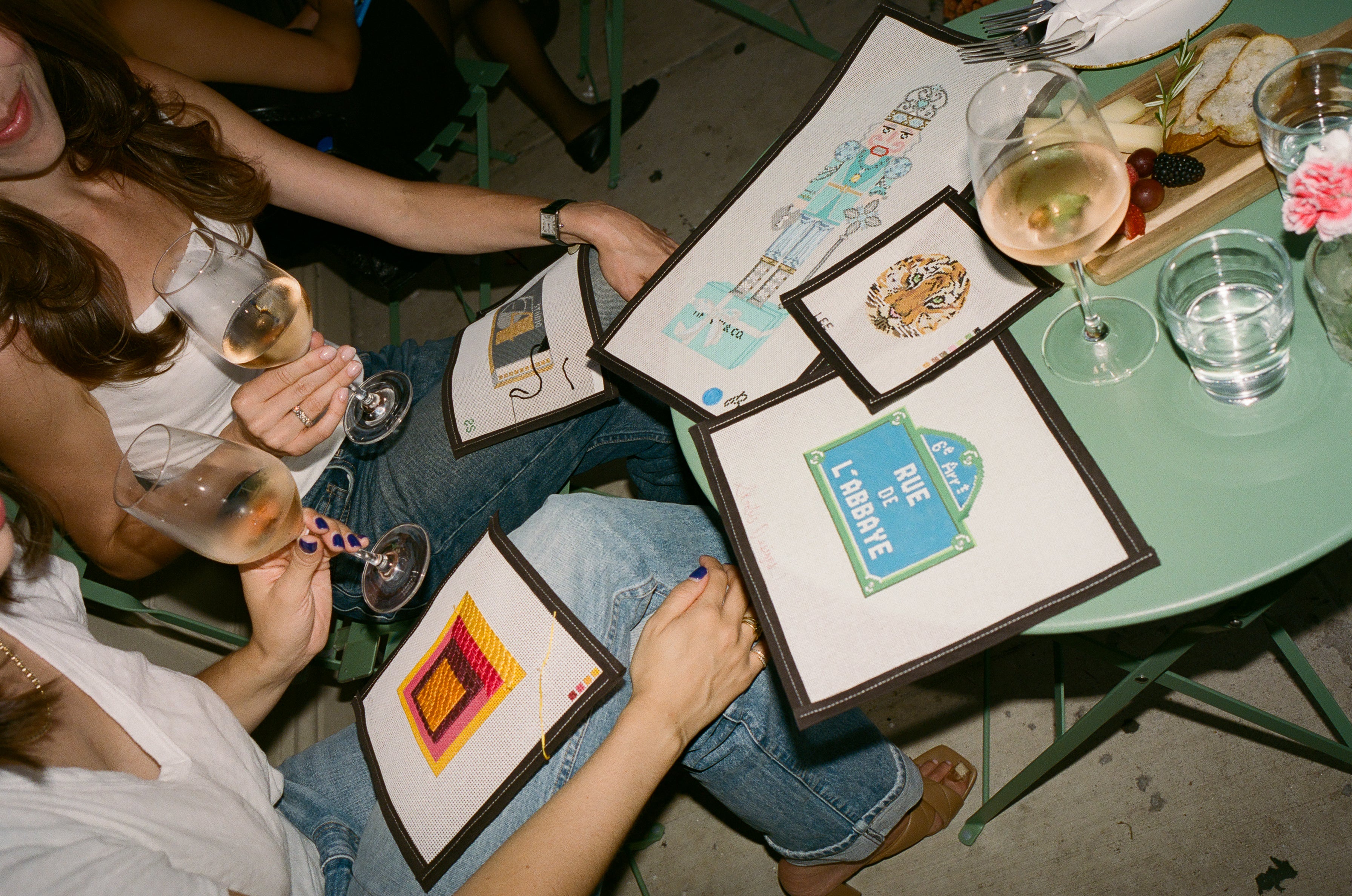 Le Fil | A Modern Needlepoint Store for Canvases, Threads & Finishing